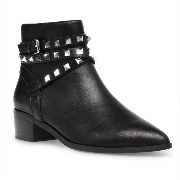 Steve Madden Shoes - Steve Madden Black Besto Studded Ankle Booties Boots Size 9.5